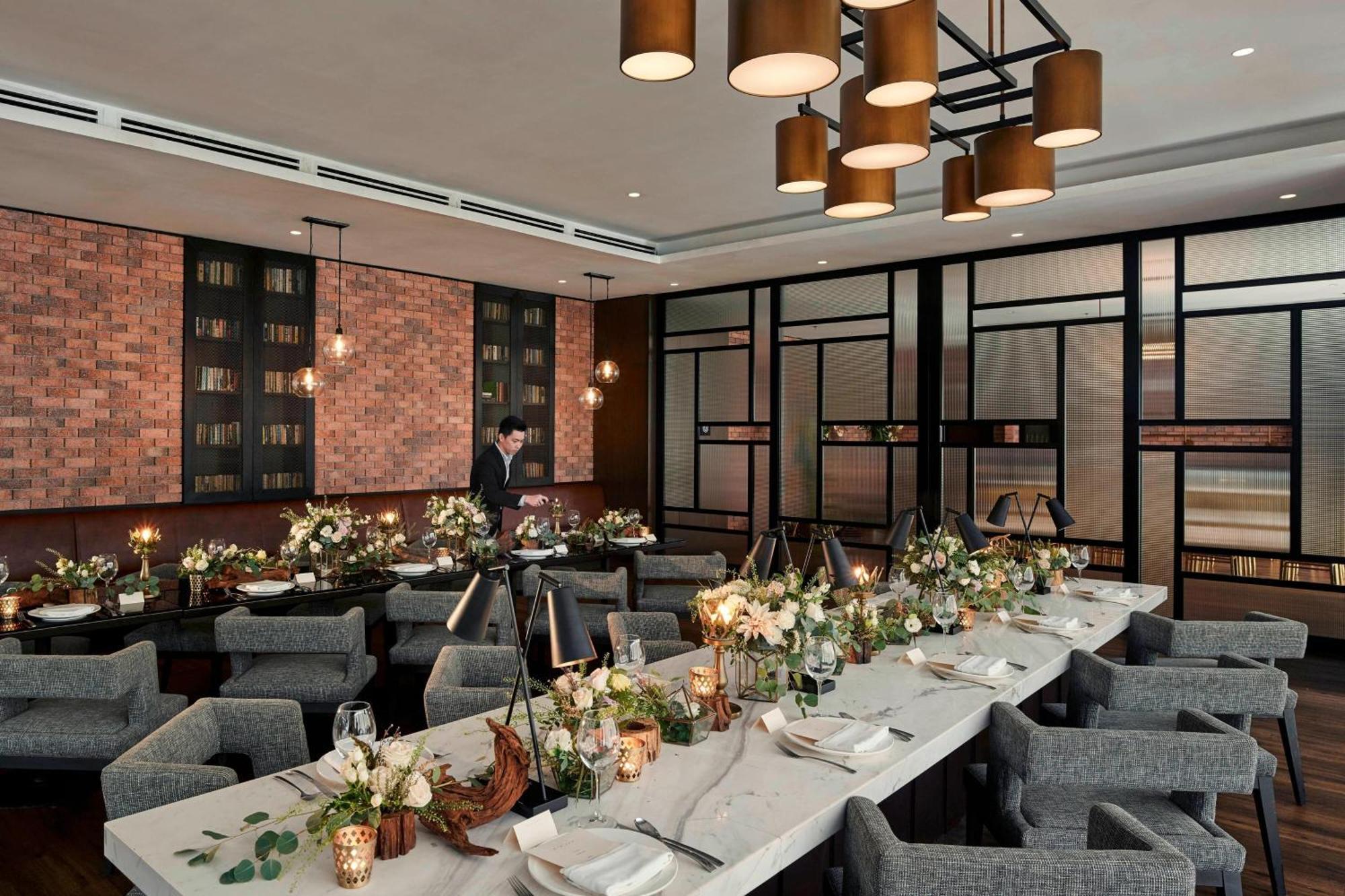 Hotel Stripes Kuala Lumpur, Autograph Collection Экстерьер фото The private dining room at the restaurant
