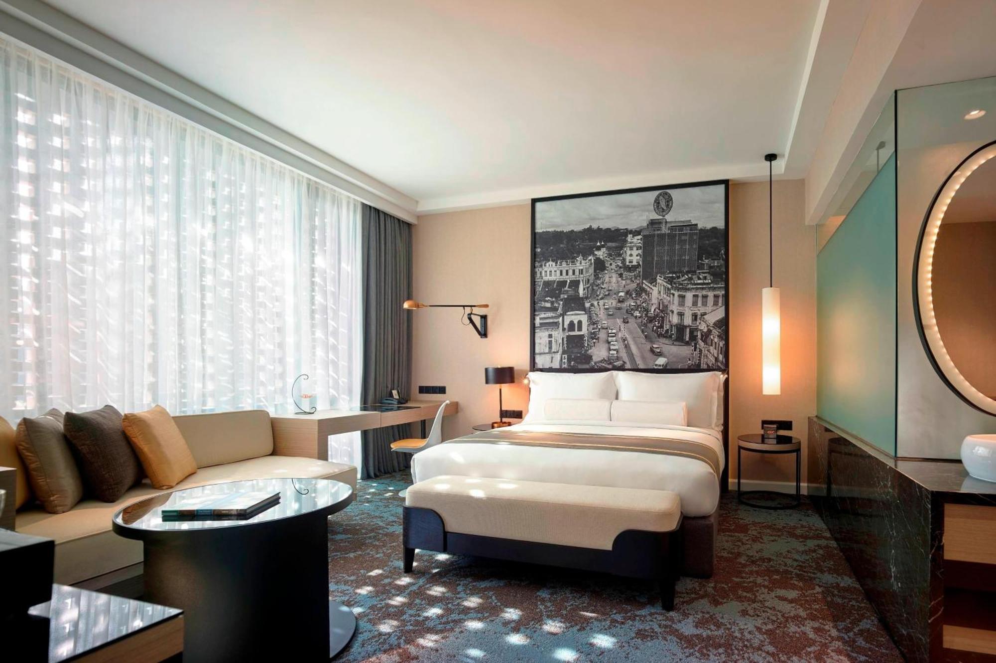 Hotel Stripes Kuala Lumpur, Autograph Collection Экстерьер фото Deluxe Room
